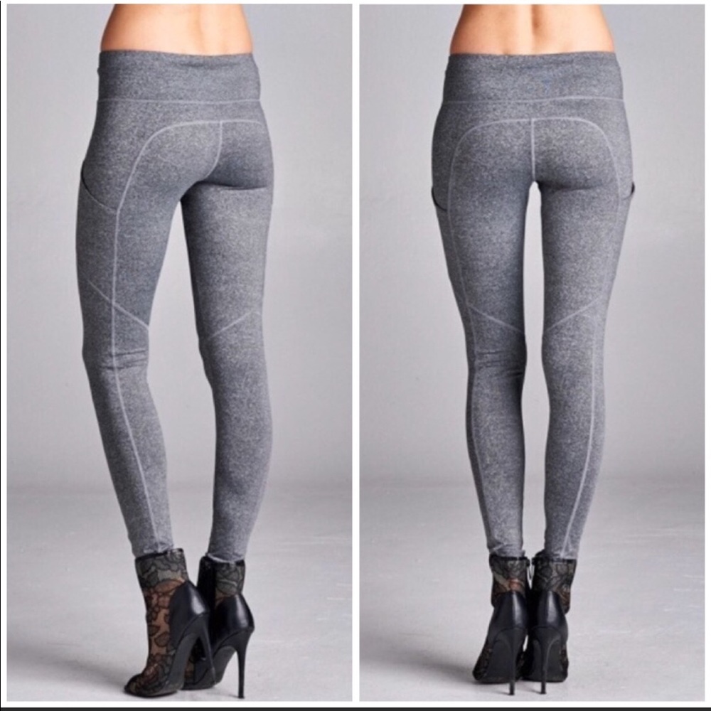 LAST ONE SIZE SMALL Women’s Yoga Pants - Picture 3 of 4